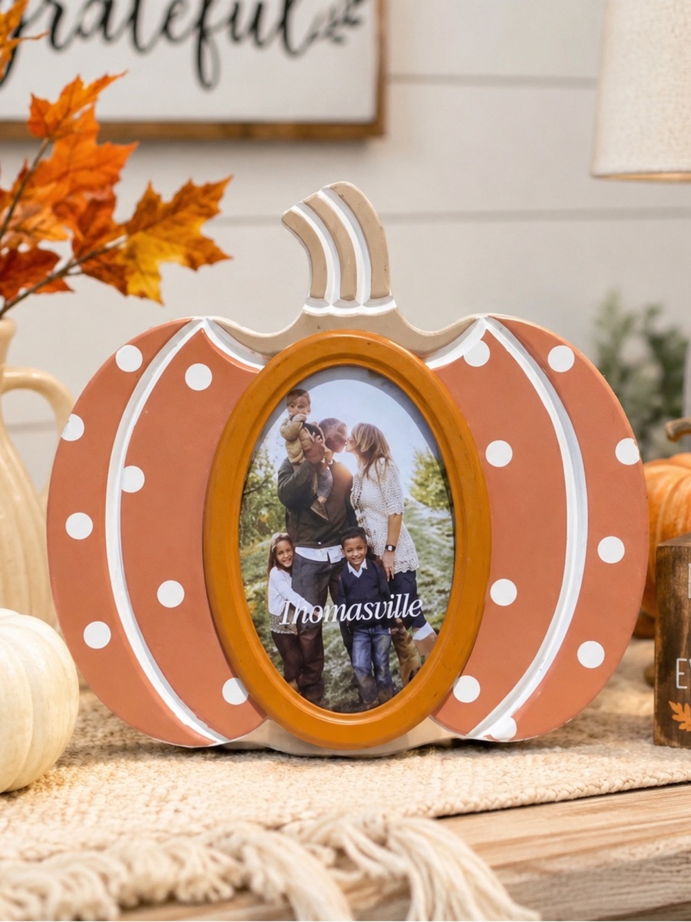 NEW Thomasville Pumpkin Picture Frame 10x9 – Holds 4x6 Photo – Fall Decor